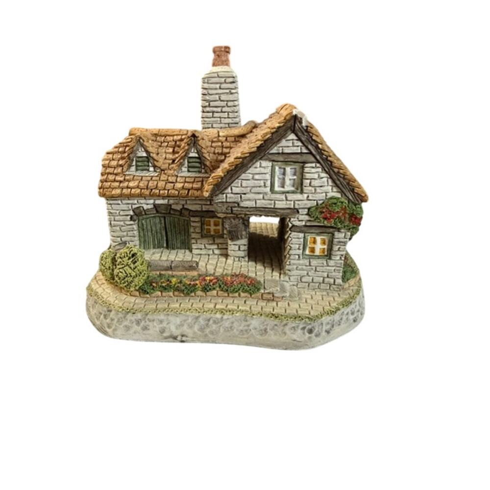 David Winter Cottages "The Tannery" 1993 Miniature Stone Cottage Sculpture